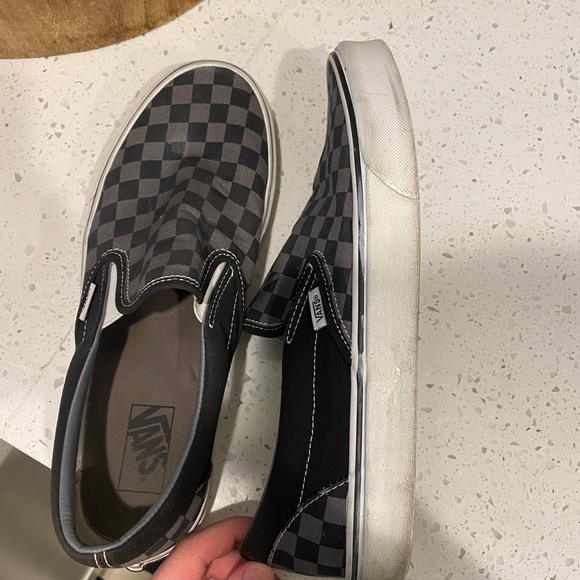 Vans - Picture 2 of 3